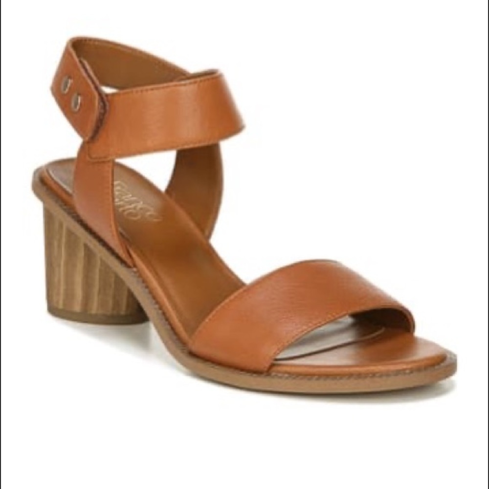 Franco Sarto Bask Leather Sandal Size 6.5 cognac